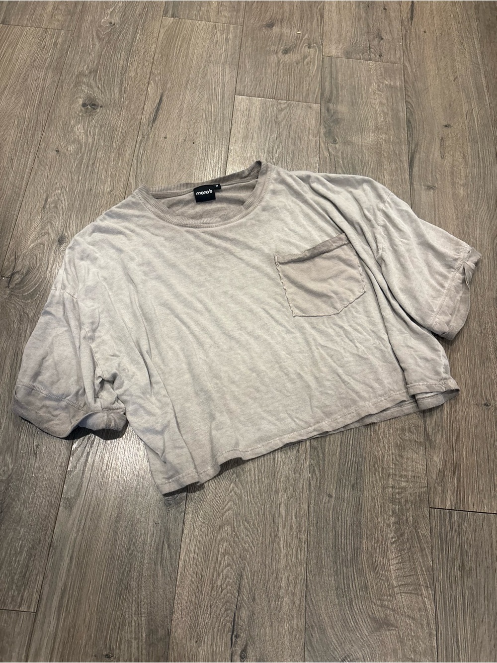 Mono B cropped pocket tee in light taupe